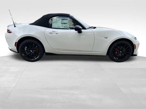 New 2026 MAZDA MX-5 Miata Club RWD image 7