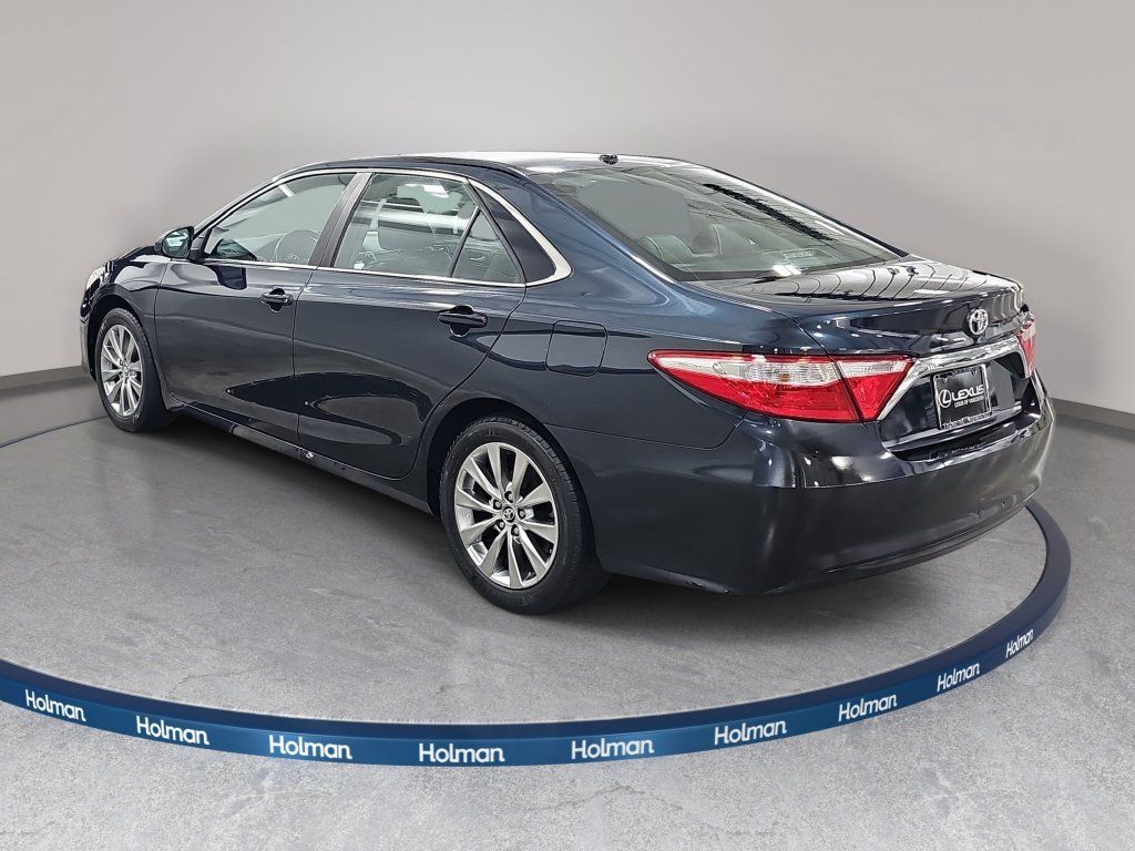 Used 2016 Toyota Camry XLE FWD image 9