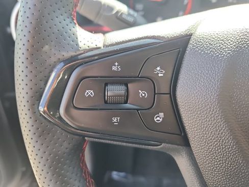 Used 2025 Chevrolet Trax RS w/ Driver Confidence Package FWD image 25