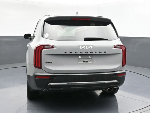 Used 2022 Kia Telluride SX w/ SX Prestige Package image 7