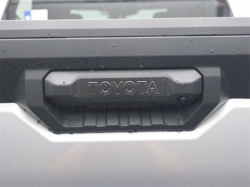 Used 2025 Toyota Tundra SR image 12