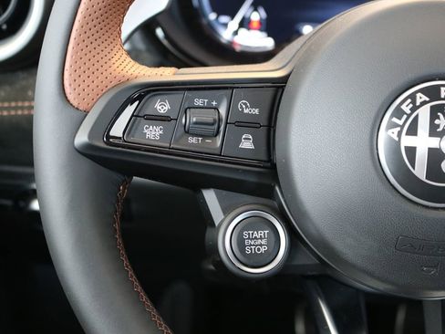 New 2025 Alfa Romeo Tonale image 45