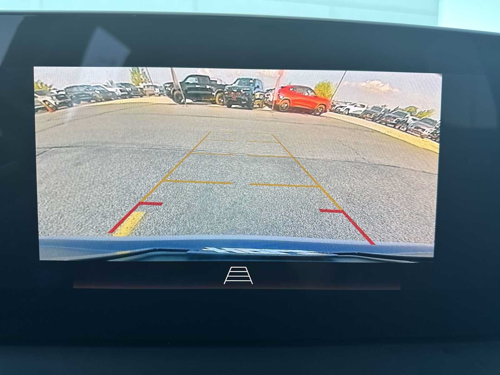 Used 2025 Buick Encore GX Preferred AWD/4WD image 16