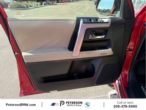 Used 2018 Toyota 4Runner Limited AWD/4WD image 9