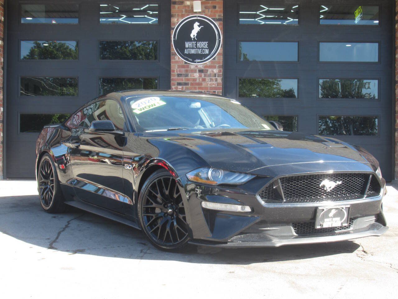Used 2020 Ford Mustang GT RWD image 2
