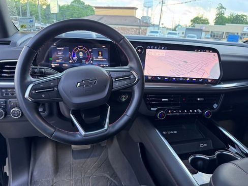 Used 2025 Chevrolet Tahoe RST w/ RST Capability Package AWD/4WD image 13