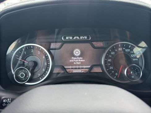 Used 2022 RAM 1500 Laramie AWD/4WD image 23