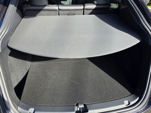 Used 2024 Tesla Model Y Long Range image 19