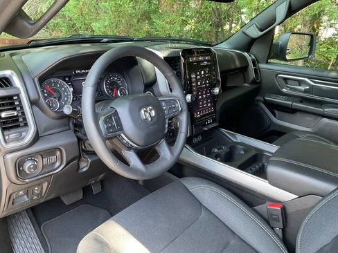 Used 2025 RAM 1500 Big Horn AWD/4WD image 21