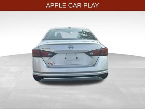 Used 2025 Nissan Altima 2.5 SV FWD image 6