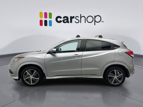 Used 2020 Honda HR-V Touring image 2