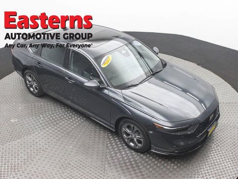 Used 2023 Honda Accord EX-L image 3