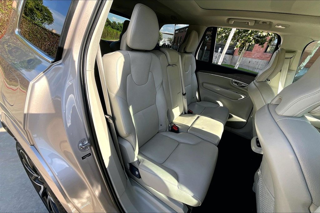 Certified 2023 Volvo XC90 B6 Plus w/ Protection Package Premier AWD/4WD image 37