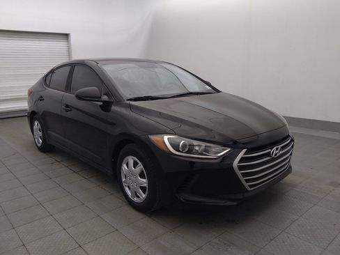 Used 2017 Hyundai Elantra SE FWD image 11