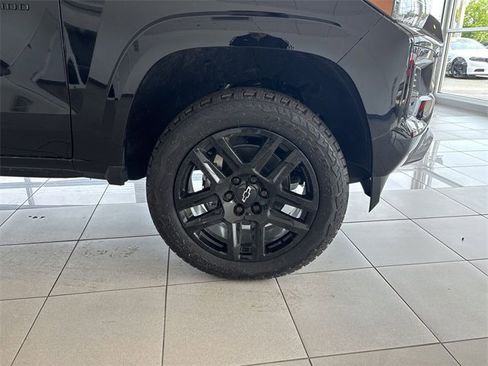 New 2025 Chevrolet Colorado Z71 w/ Technology Package image 14