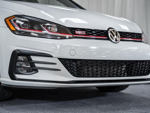 Used 2020 Volkswagen GTI SE image 13