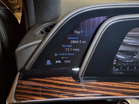 Certified 2022 Cadillac Escalade Premium Luxury image 13