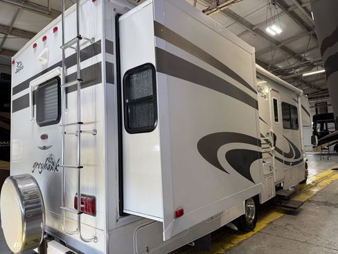 Used 2007 Ford E-450 and Econoline 450 image 27