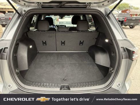 Used 2025 Chevrolet Equinox LT image 31