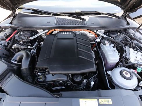 Used 2021 Audi A7 e Prestige w/ Prestige Package image 70