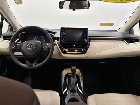 Used 2020 Toyota Corolla LE w/ Carpet Mat Package (TMS) FWD image 12