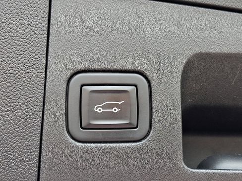 Used 2020 Cadillac XT4 Sport image 33