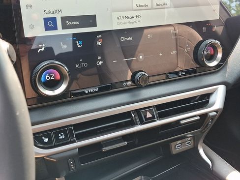 Certified 2024 Lexus RX 350 AWD w/ Convenience Package image 17