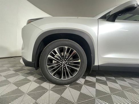 New 2026 Toyota Grand Highlander AWD Hybrid image 25