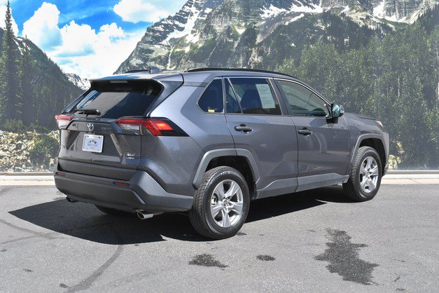 Used 2024 Toyota RAV4 XLE w/ Convenience Package AWD/4WD image 3