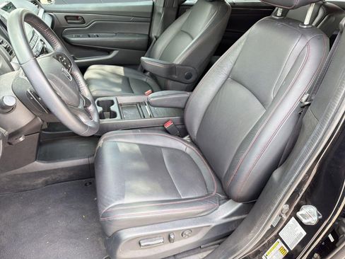 Used 2024 Honda Odyssey Sport image 5