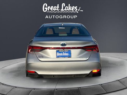 Used 2019 Toyota Avalon Limited w/ All Weather Liner Package image 4