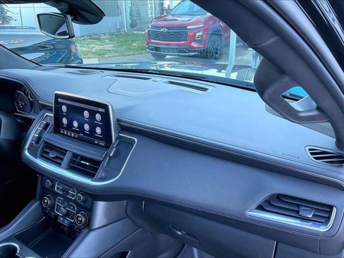 Used 2021 Chevrolet Tahoe RST w/ Luxury Package image 18