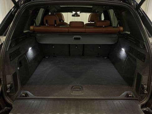 Used 2022 BMW X5 M50i w/ Premium Package image 28