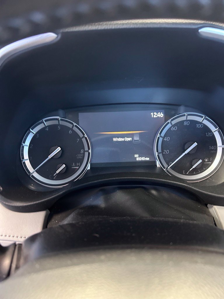 Used 2022 Toyota Highlander Limited AWD/4WD image 7