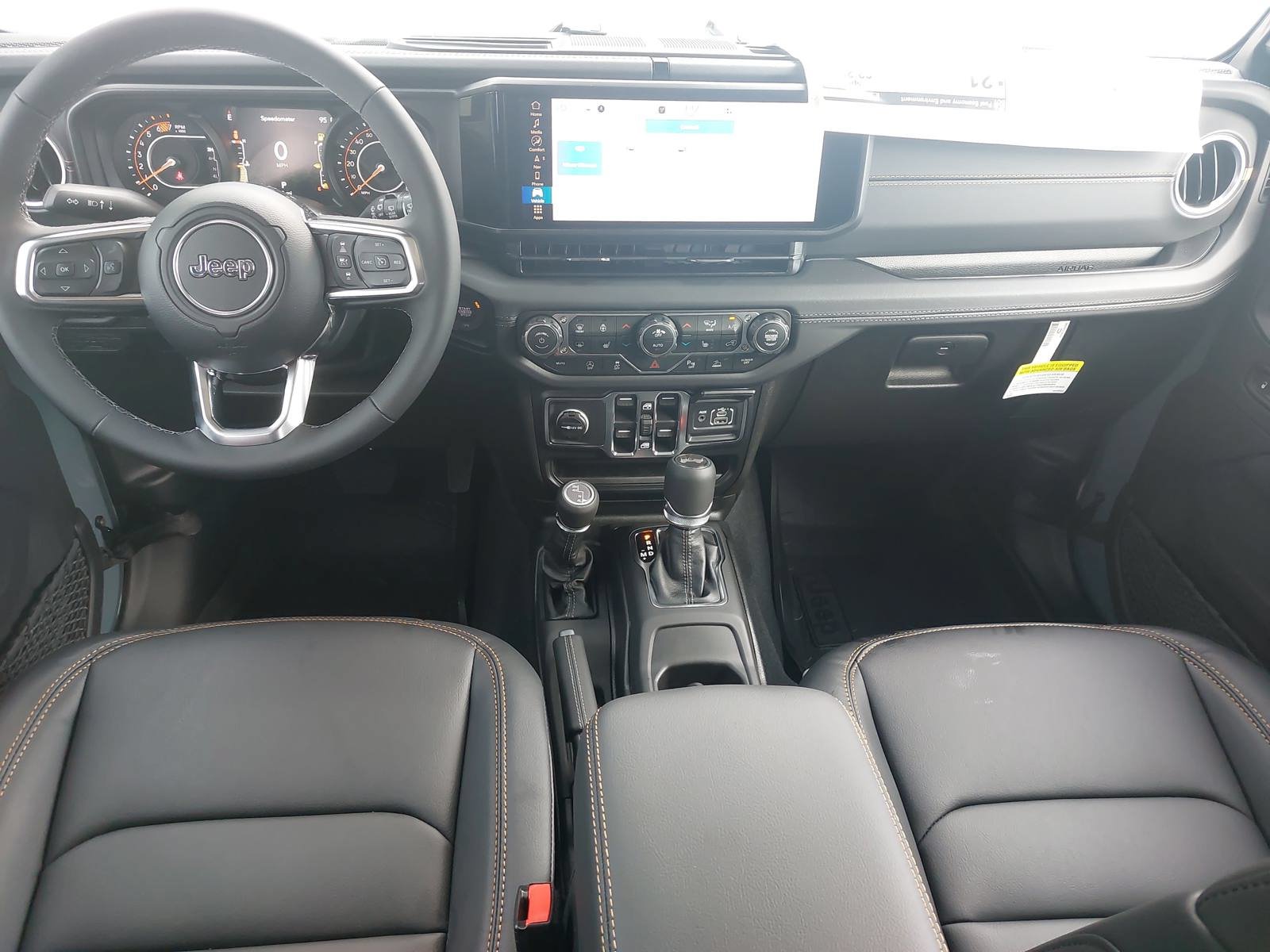 New 2026 Jeep Wrangler Unlimited Sahara AWD/4WD image 9