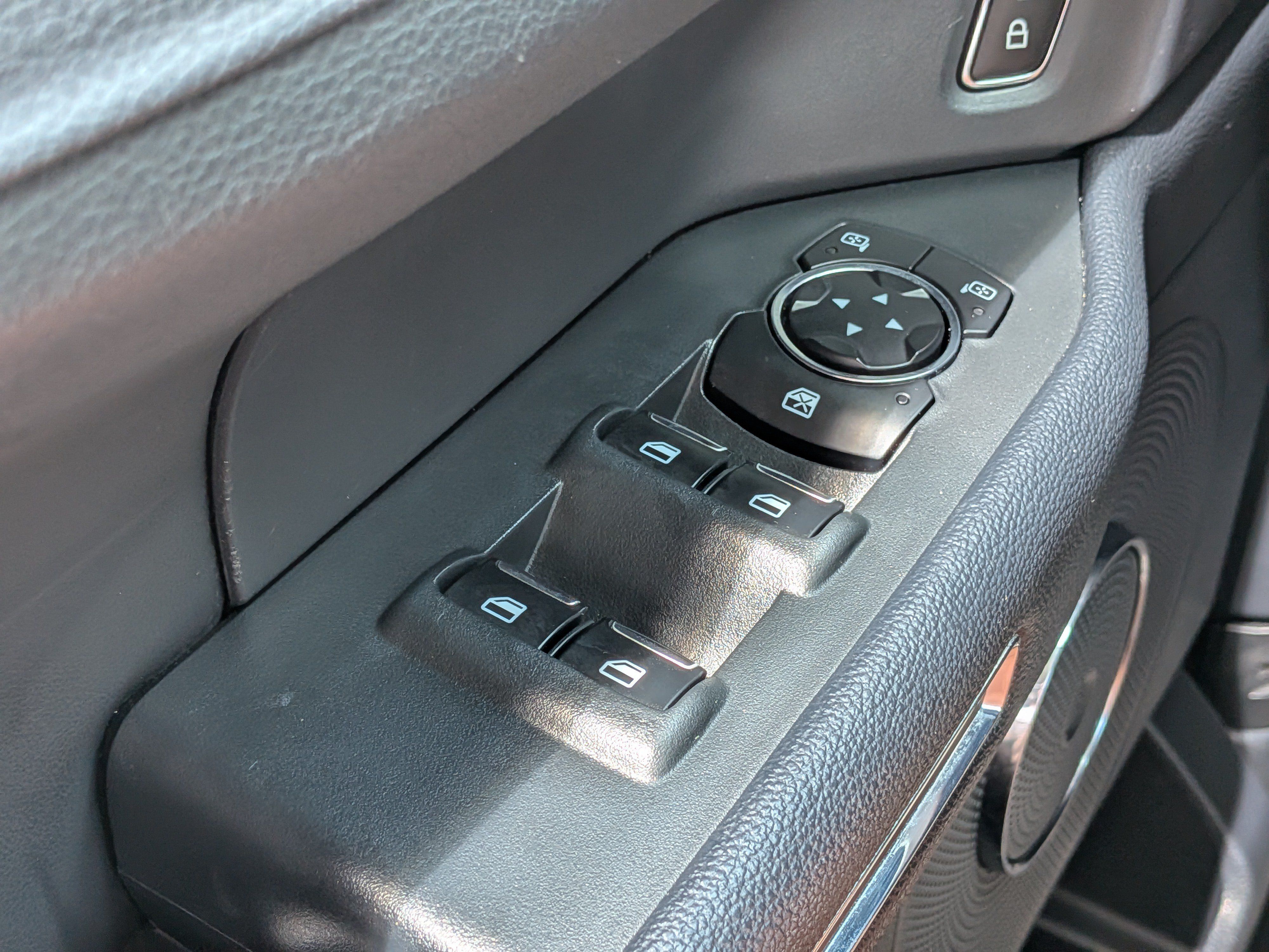 Used 2024 Ford Expedition XLT RWD image 22