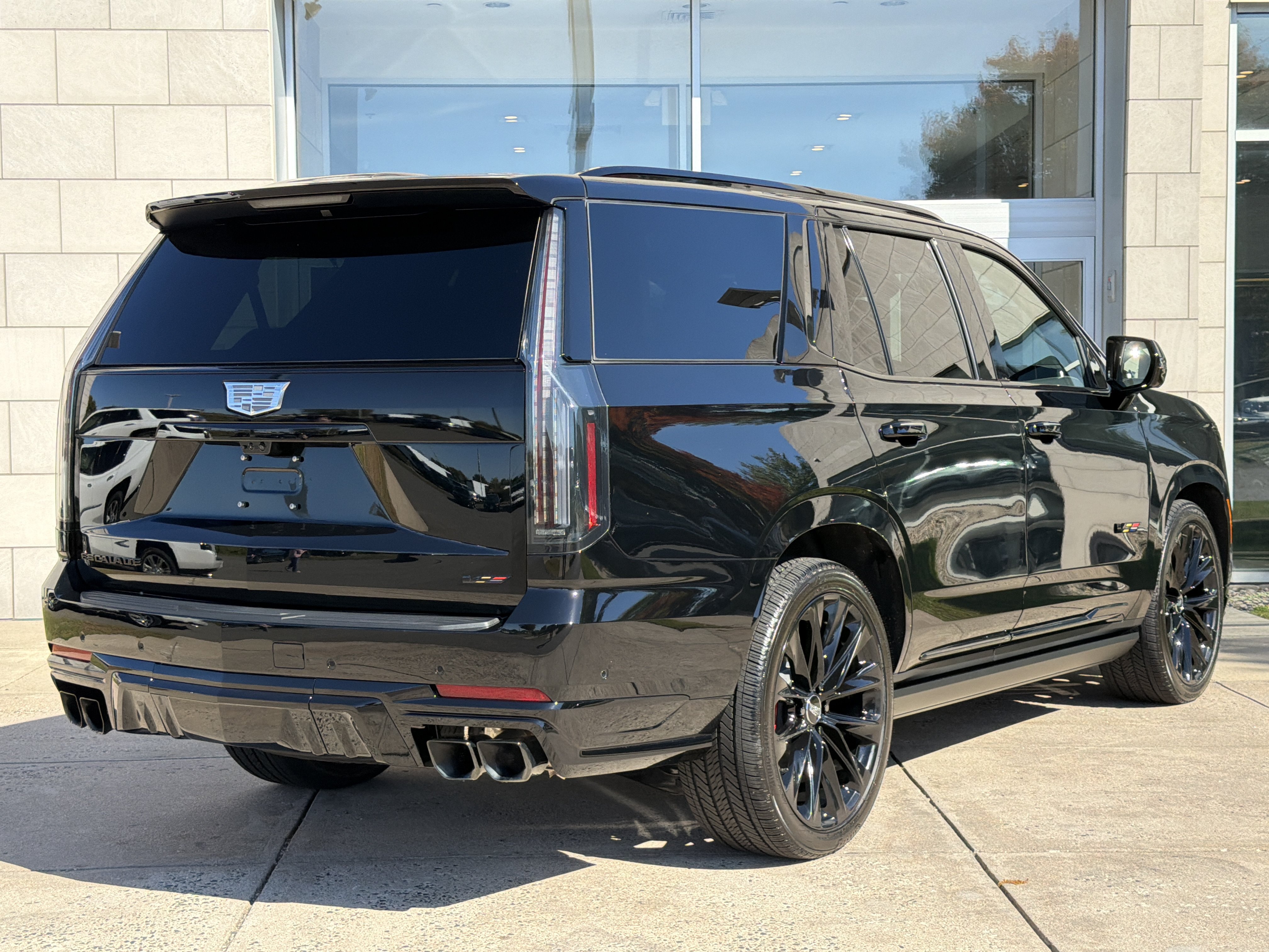 Used 2026 Cadillac Escalade V AWD/4WD image 5