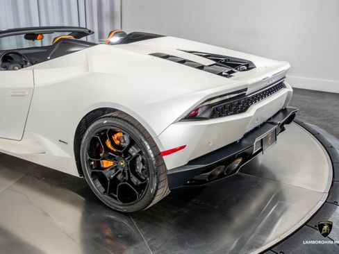 Used 2017 Lamborghini Huracan LP 610-4 image 22