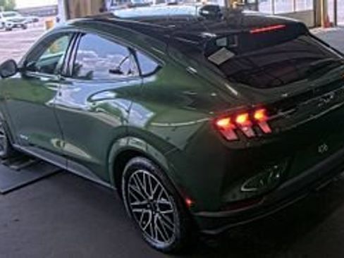 Used 2025 Ford Mustang Mach-E Premium AWD/4WD image 6