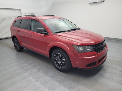 Used 2018 Dodge Journey SE w/ Blacktop Package FWD image 11
