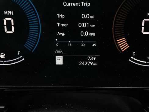 Used 2025 Hyundai Kona SEL image 40