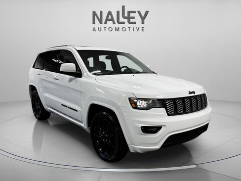 Used 2021 Jeep Grand Cherokee Laredo X image 6