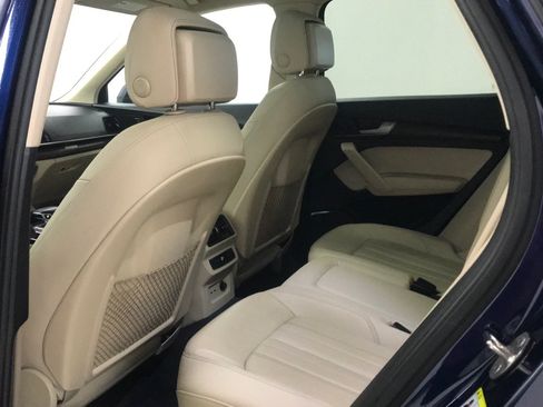Used 2023 Audi Q5 2.0T Premium w/ Convenience Package AWD/4WD image 10