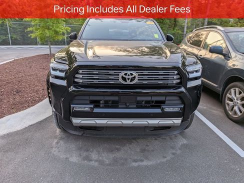 Used 2026 Toyota 4Runner Limited AWD/4WD image 2