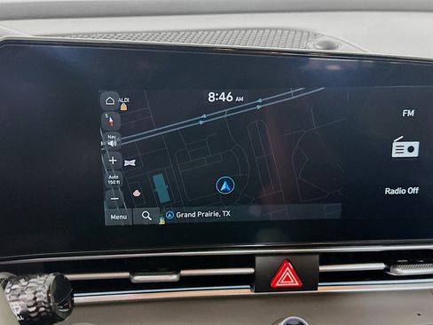Used 2025 Hyundai Elantra SEL FWD image 22