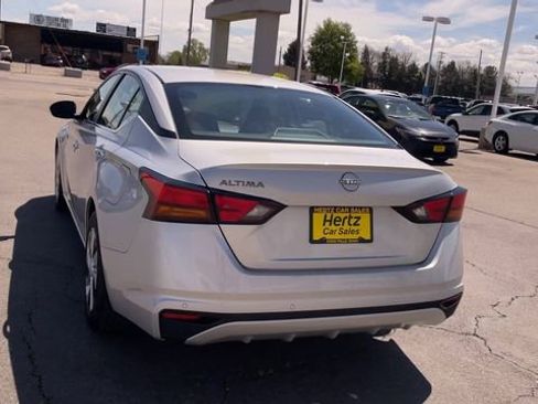 Used 2024 Nissan Altima 2.5 S FWD image 8