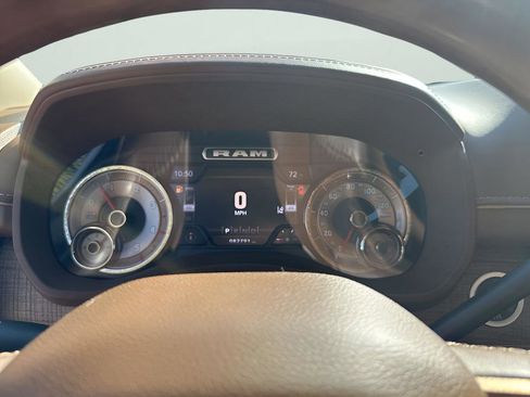 Certified 2022 RAM 2500 Limited image 33