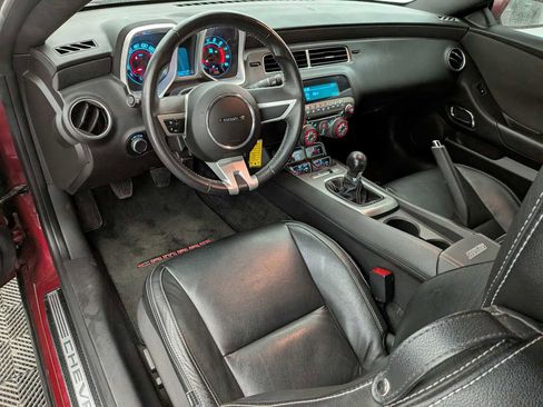 Used 2010 Chevrolet Camaro SS w/ RS Package image 2