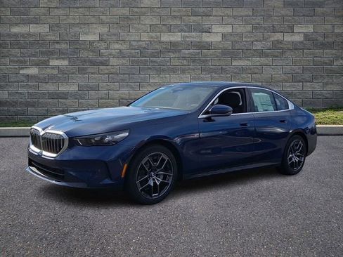 New 2026 BMW 530i xDrive AWD/4WD image 3