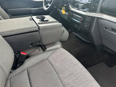 Used 2022 Ford F150 XLT image 16